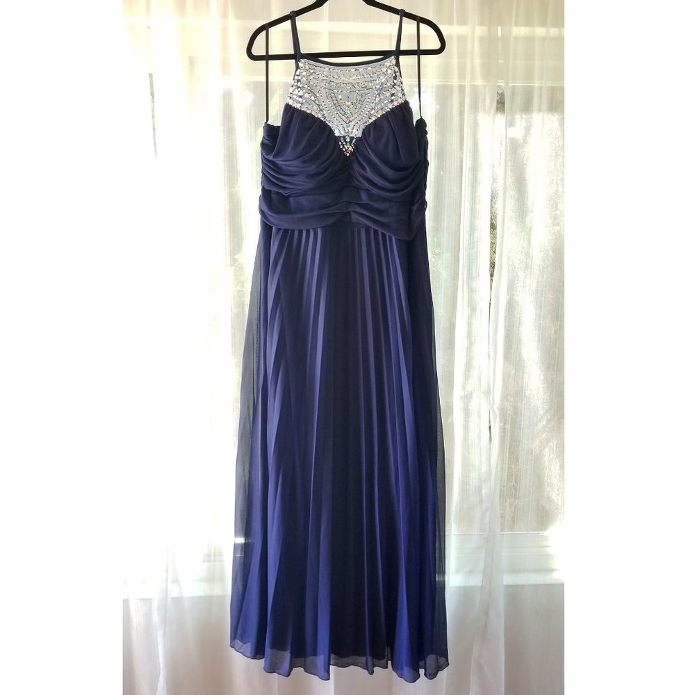 B. Darlin Navy Embellished Pleated Gown | Size 24